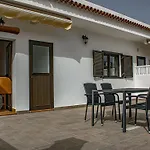 Live Adeje Taucho Relax Place With Terrace Дом отдыха Адехе
